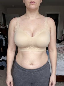 Customer wearing the JellyBand bra