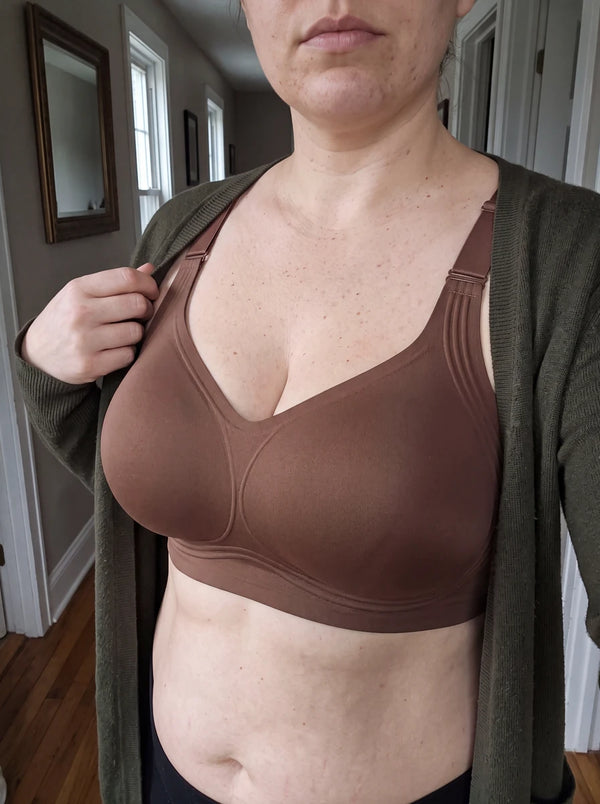 Customer wearing the JellyBand bra